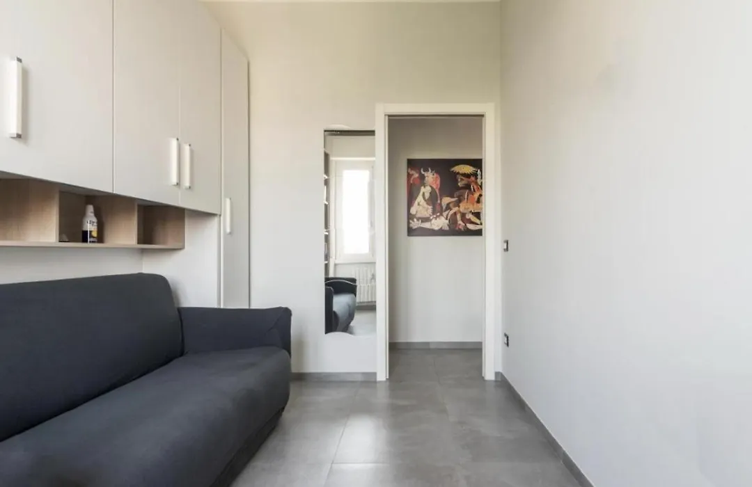 Luxury Apartment In Prada District Near Mm Brenta & Milan Center - Ideal For Business Profiles-1